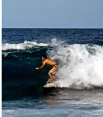 Surfa i Bocas del Toro ger dig en unik tropisk upplevelse